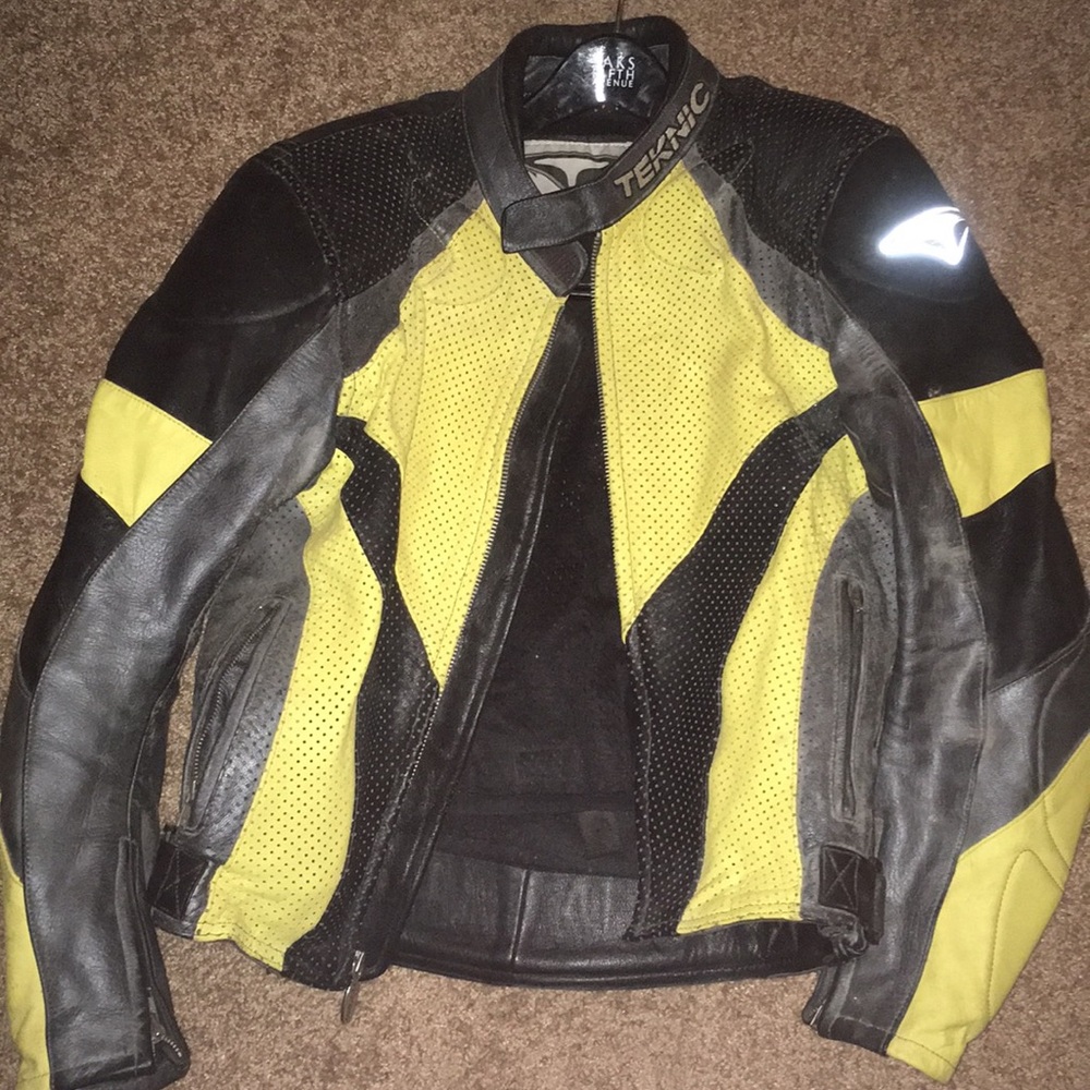 Teknic riding jacket and riding gloves.